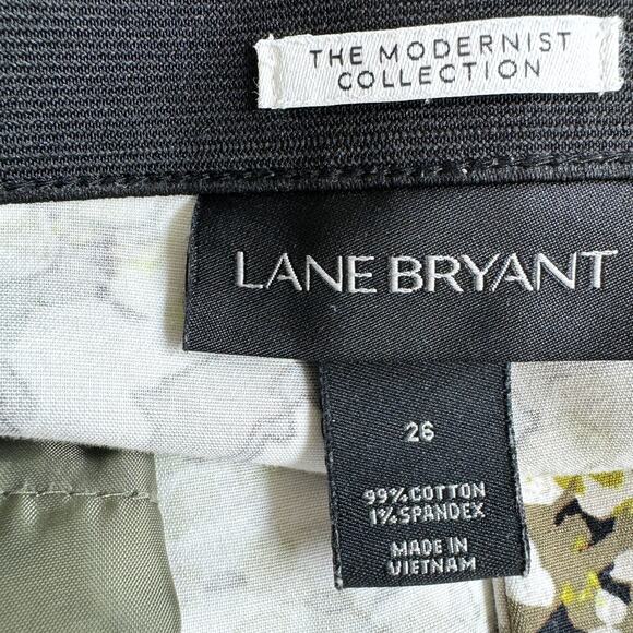 Lane Bryant Women Modernist Collection Stretch Floral Crop Pants Gray Size 26 - Picture 2 of 8